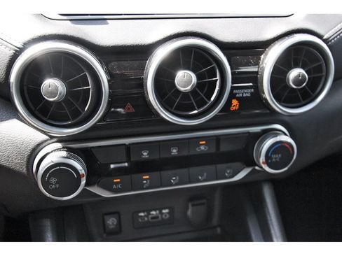 Used 2024 Nissan Sentra SV FWD image 12