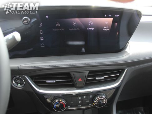 Used 2026 Buick Encore GX Sport Touring w/ Comfort Package AWD/4WD image 16