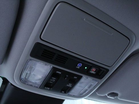 Used 2021 Honda Odyssey Touring image 30