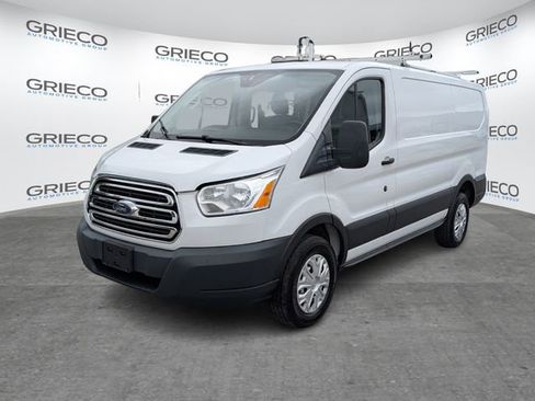 Used 2019 Ford Transit 250 130 Low Roof RWD image 3