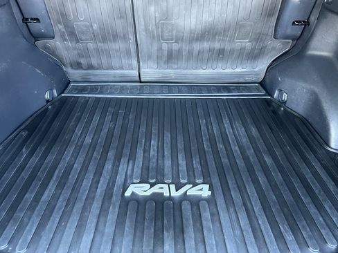 Used 2021 Toyota RAV4 XSE w/ XSE Grade Weather Package AWD/4WD image 16