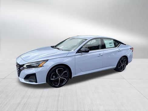 New 2025 Nissan Altima 2.5 SR FWD image 7