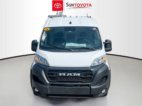Used 2024 RAM ProMaster 2500 w/ Convenience Group image 10