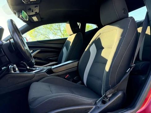 Used 2018 Chevrolet Camaro LT w/ RS Package image 12