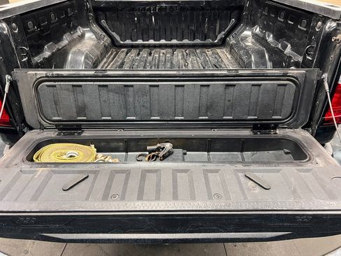 Used 2024 GMC Canyon AT4 w/ LPO, Off Road Lift Package image 24