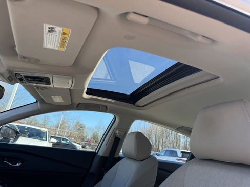 Certified 2023 Honda Accord EX image 21