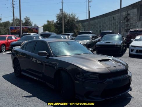Used 2020 Dodge Charger R/T w/ Plus Group RWD image 8