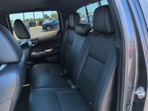 Used 2023 Toyota Tacoma TRD Off-Road w/ TRD Premium Off Road Package image 13