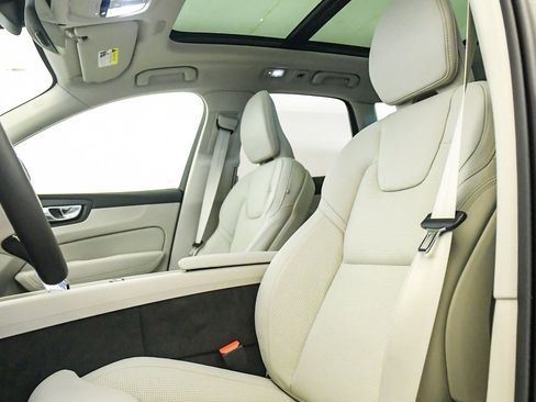 New 2026 Volvo XC60 T8 Ultra w/ Protection Package Premier AWD/4WD image 18