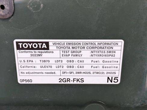 Used 2022 Toyota Tacoma TRD Sport w/ Technology Package image 23