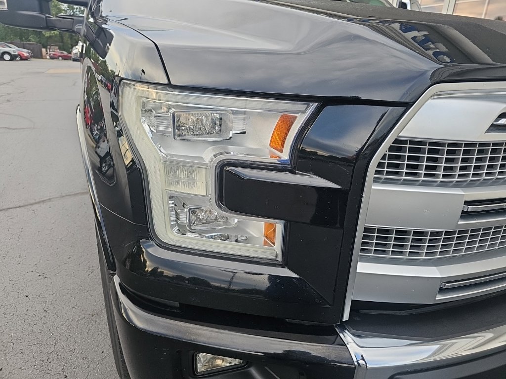Used 2017 Ford F150 Platinum w/ Equipment Group 701A Luxury AWD/4WD image 7