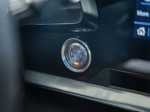 Used 2022 Chevrolet Corvette Stingray Coupe w/ 1LT image 29