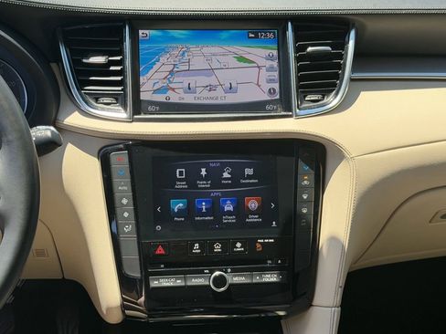 Used 2019 INFINITI QX50 Luxe w/ Navigation Package FWD image 17