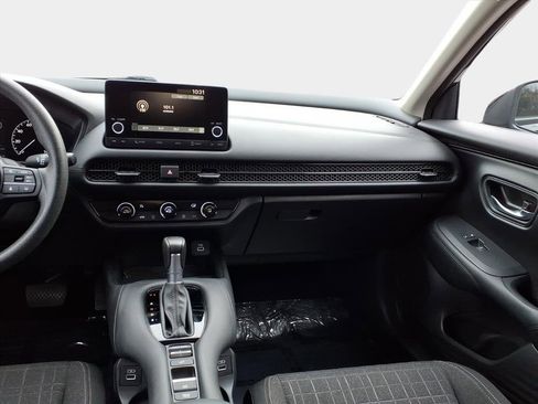 Used 2023 Honda HR-V LX image 13