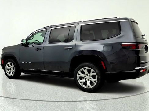 Used 2022 Jeep Wagoneer Series I w/ Premium Group I AWD/4WD image 7
