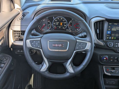 Used 2024 GMC Terrain Denali w/ Black Diamond Edition image 19