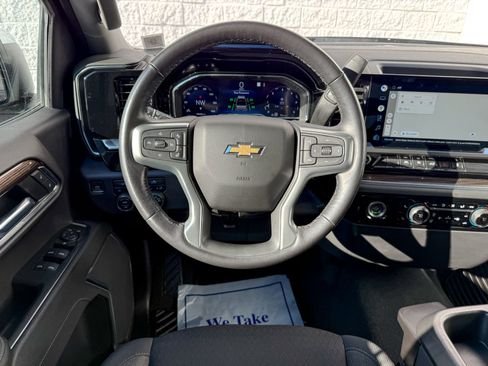 Used 2022 Chevrolet Silverado 1500 LT image 29