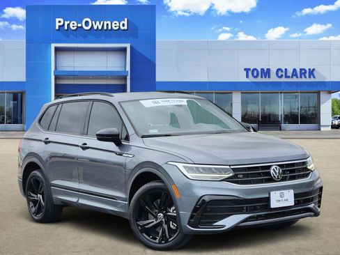 Used 2024 Volkswagen Tiguan SE R-Line image 1