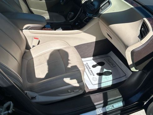 Used 2014 Buick LaCrosse Leather w/ Driver Confidence Package FWD image 12