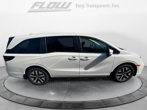 New 2026 Honda Odyssey EX-L image 8