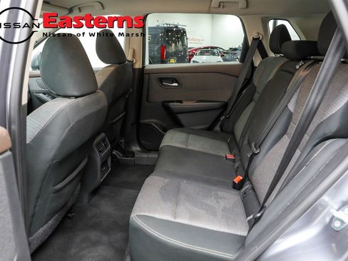 Used 2022 Nissan Rogue SV image 38