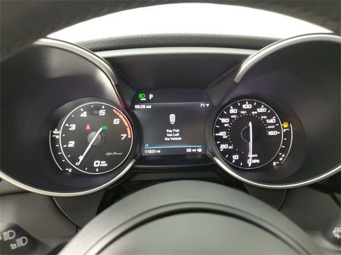 Used 2022 Alfa Romeo Giulia Sprint image 25