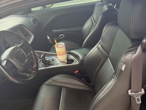 Used 2022 Dodge Challenger GT RWD image 7