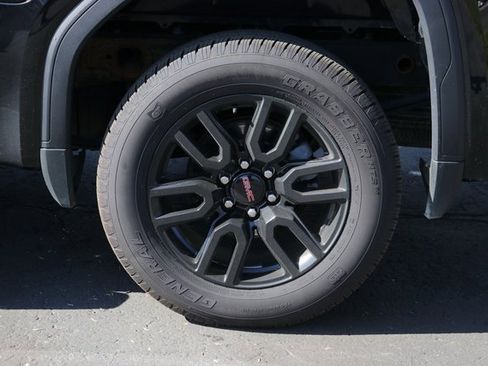 Used 2023 GMC Sierra 1500 Elevation w/ LPO, Elevation Black Package image 10