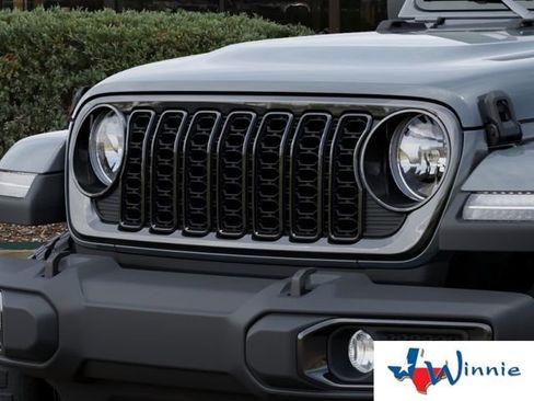 New 2026 Jeep Gladiator Willys image 13