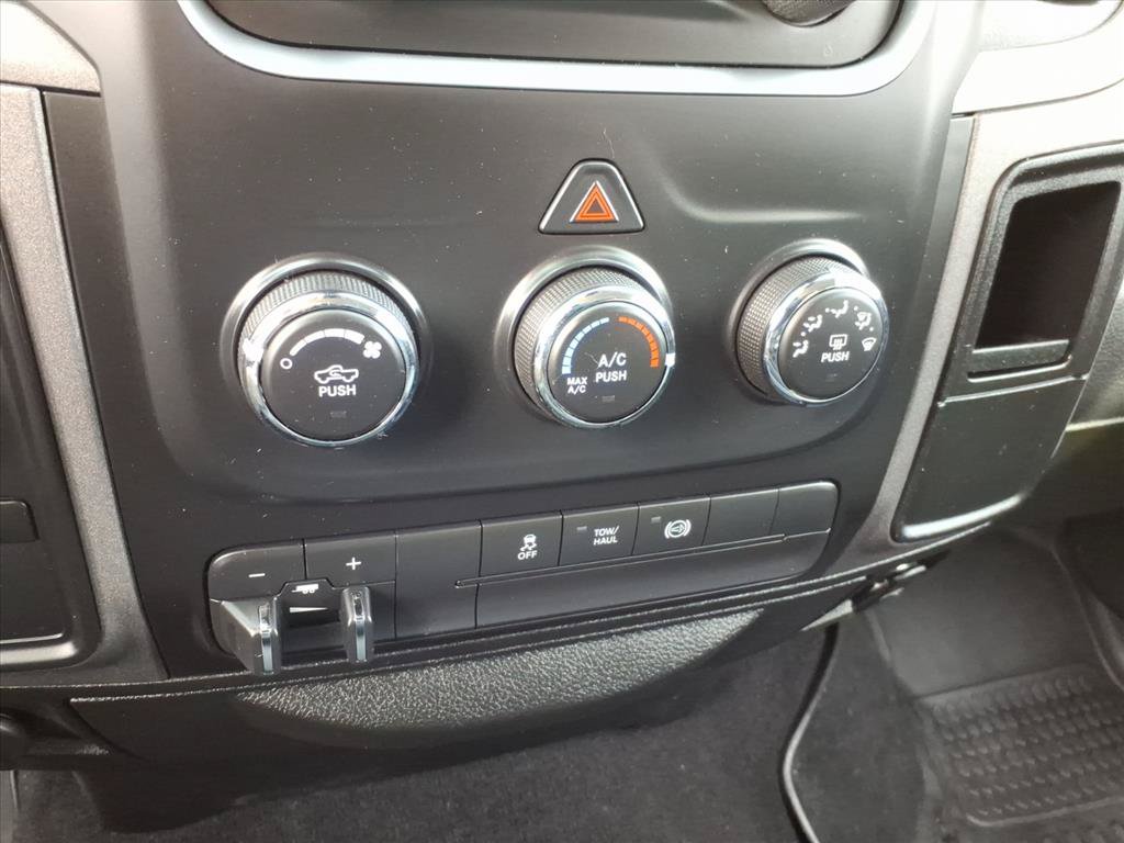 Used 2018 RAM 2500 Tradesman w/ Chrome Appearance Group AWD/4WD image 21
