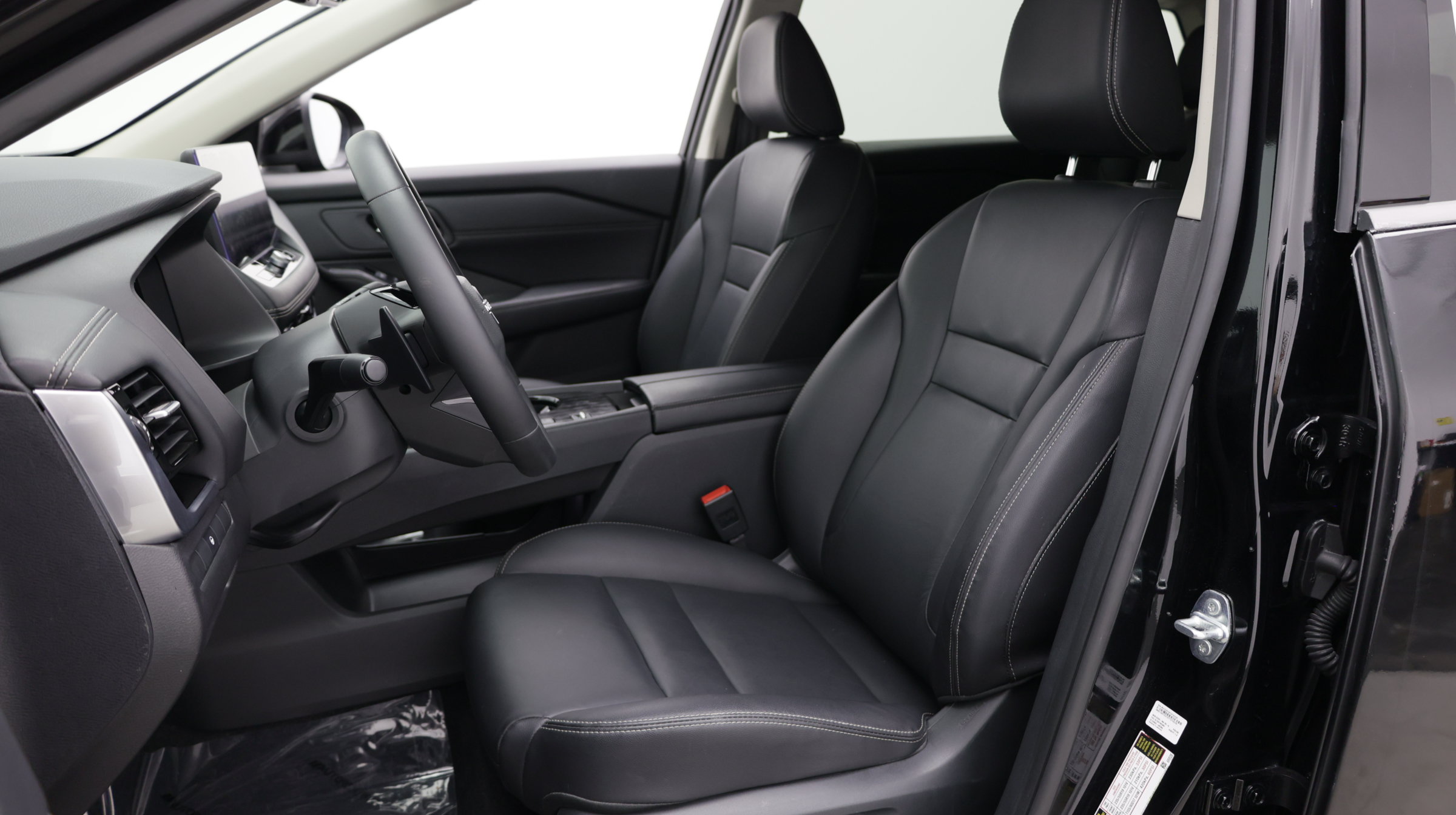 Used 2026 Nissan Rogue SL FWD image 16