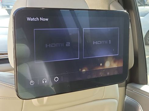 Certified 2023 Cadillac Escalade ESV Premium Luxury Platinum image 36