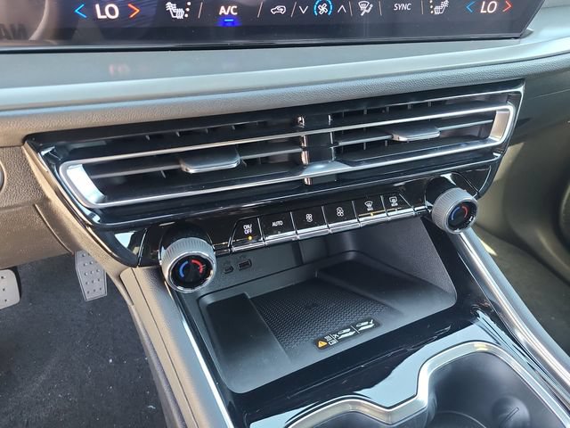 New 2026 Chevrolet Traverse LT FWD image 34