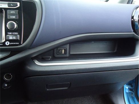 Used 2016 Toyota Prius C Three image 18