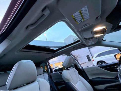 Used 2022 Subaru Forester Limited image 13