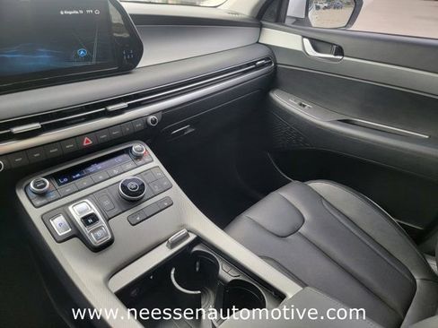 Used 2023 Hyundai Palisade SEL FWD image 27