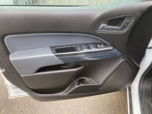 Used 2016 Chevrolet Colorado Z71 image 11