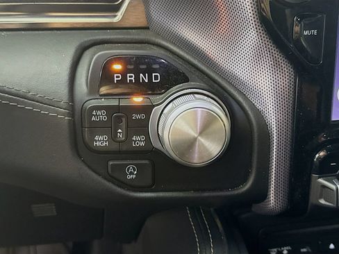 Used 2019 RAM 1500 Limited AWD/4WD image 18