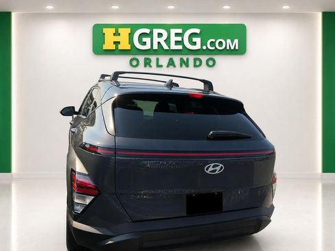 Used 2024 Hyundai Kona SEL w/ Convenience Package FWD image 8