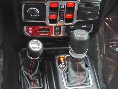 Certified 2022 Jeep Gladiator Rubicon w/ LED Lighting Group image 21