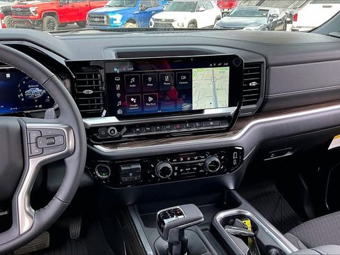 New 2026 Chevrolet Silverado 1500 LT AWD/4WD image 7
