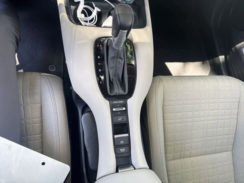 Used 2023 Honda HR-V LX image 18