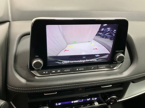 Used 2024 Nissan Rogue SV image 20