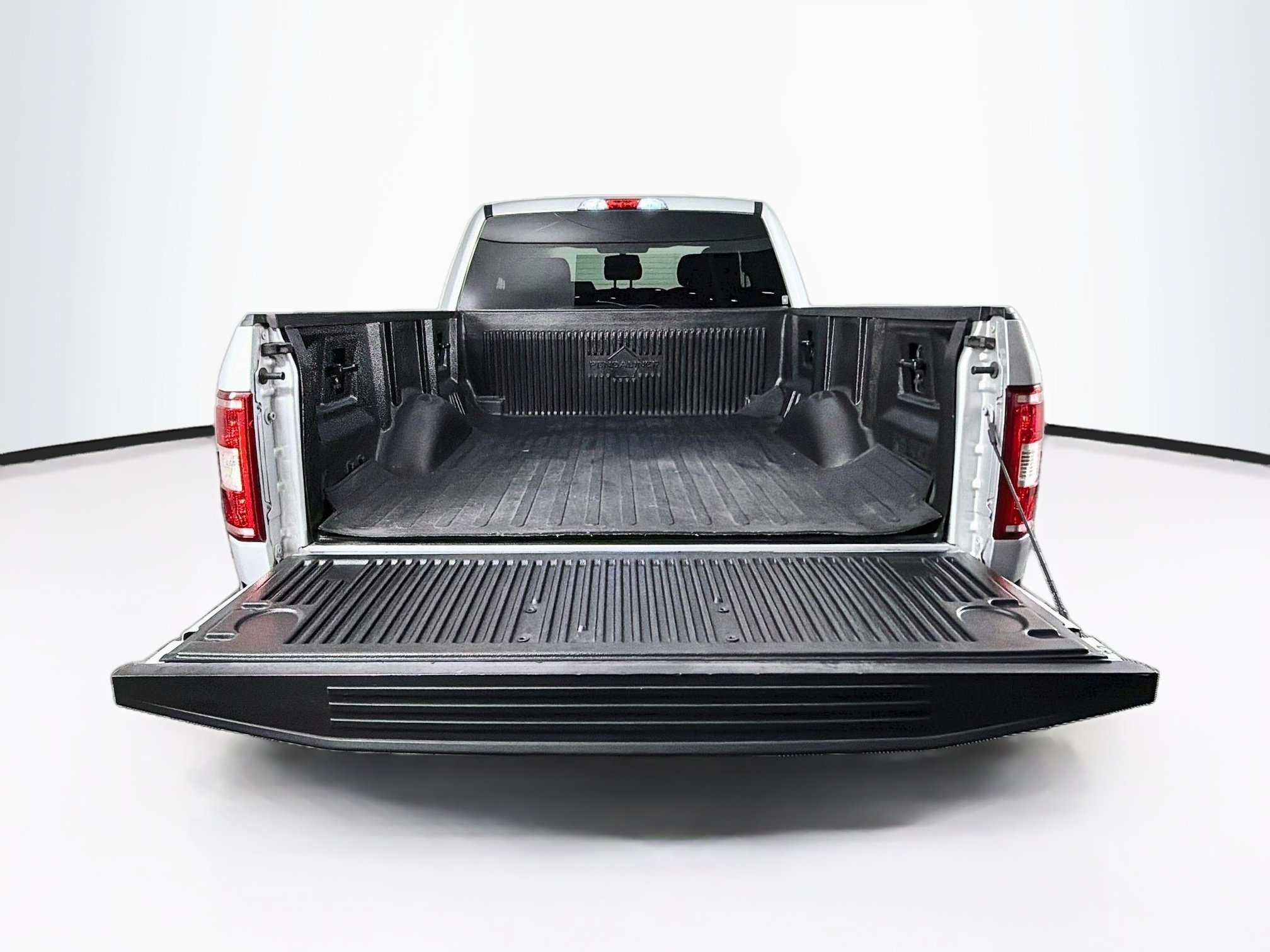 Used 2018 Ford F150 XL w/ Equipment Group 101A Mid RWD image 27