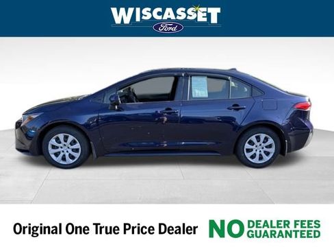 Used 2024 Toyota Corolla LE image 2