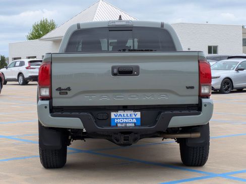 Used 2023 Toyota Tacoma 4x4 Double Cab w/ Trail Edition image 7
