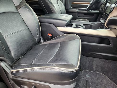 Used 2022 RAM 3500 Laramie AWD/4WD image 13