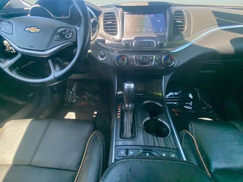 Used 2019 Chevrolet Impala Premier FWD image 12