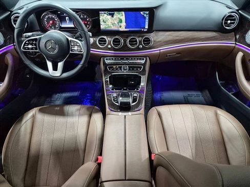 Used 2019 Mercedes-Benz E 300 image 19
