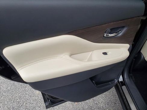 Certified 2024 Nissan Murano Platinum w/ Cargo Package image 12